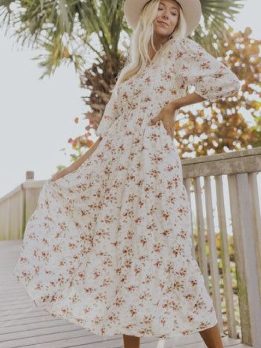 Roolee Floral V-Neck Tiered Button-Front Dress Flowy Coquette Cottagecore Size S